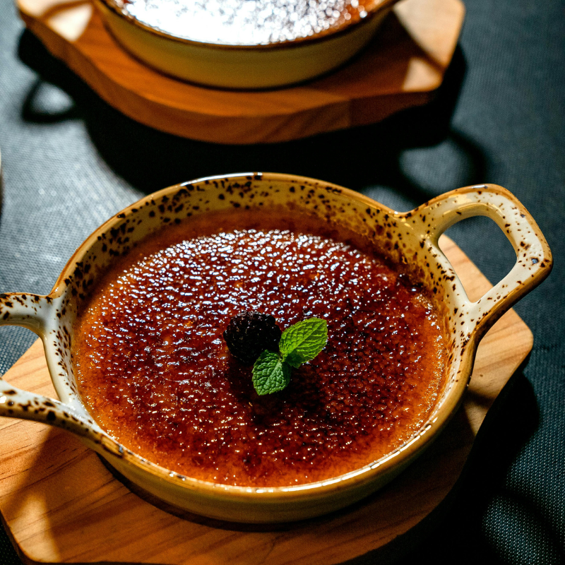 Crème brûlée protéinée à la vanille maison - Dessert fitness riche en protéines 30g faible en calories