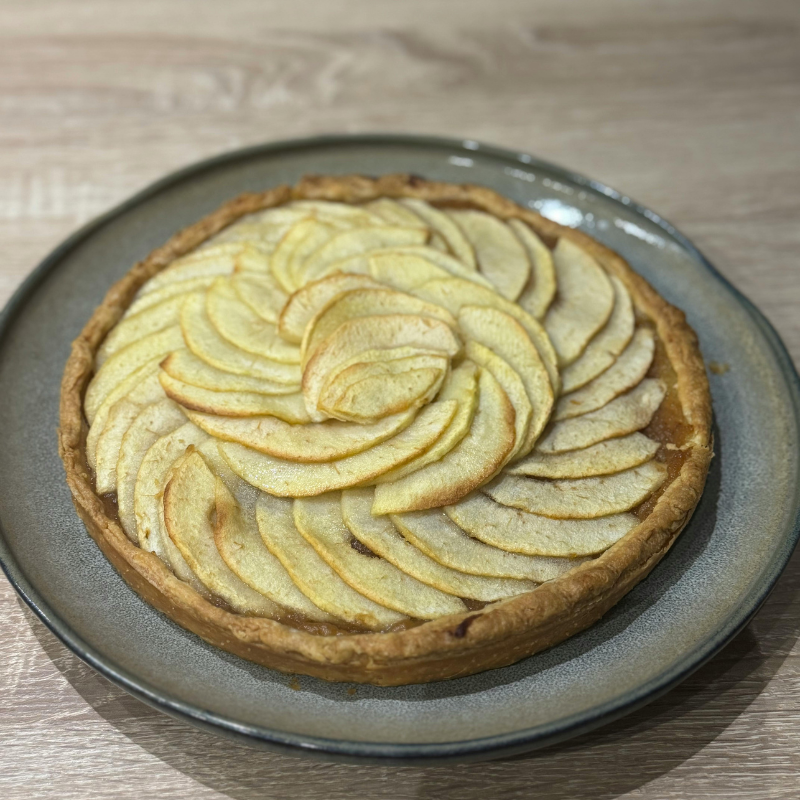 Tarte aux pommes protéinée sans sucre ajouté maison - Recette fitness 20g de protéines par part faible en calories