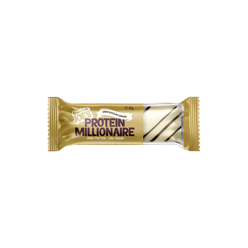 Barre protéinée Mountain Joe’s Protein Millionaire chocolat blanc caramel en sachet doré, montrant une barre blanche décorée de filets de chocolat noir et texte high protein low sugar