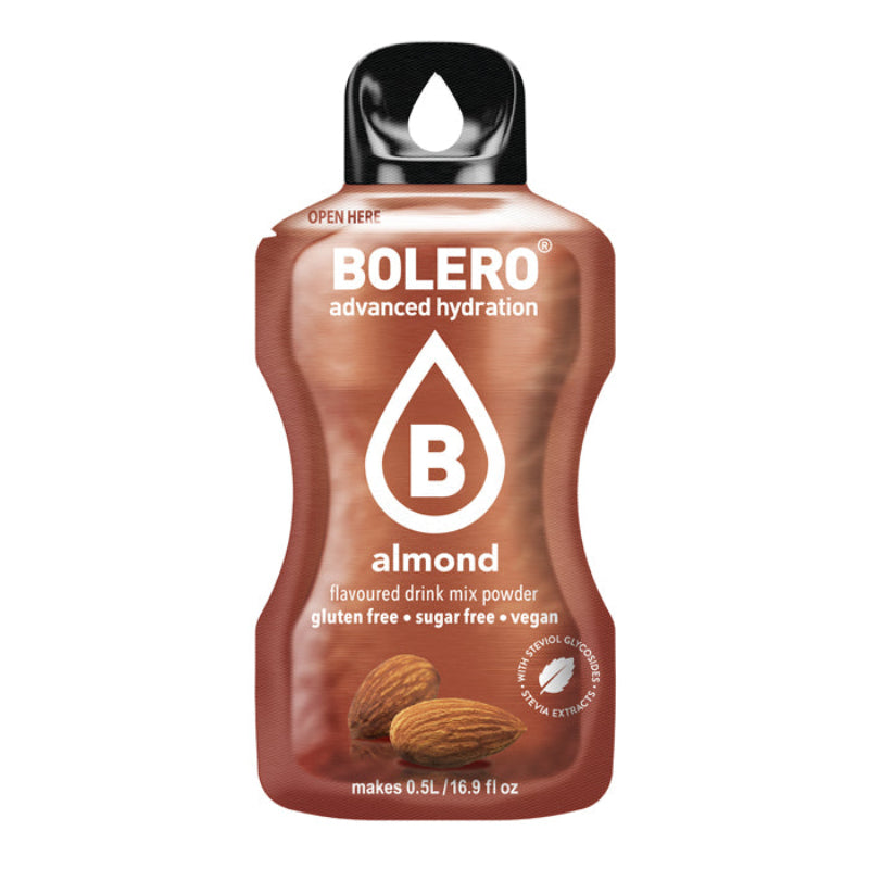 Sachet de boisson en poudre Bolero goût amande sans sucre ni gluten avec illustration de deux amandes entières au bas du packaging marron