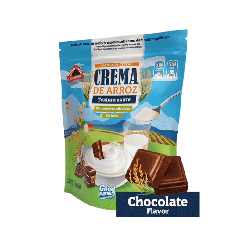 Sachet bleu de crème de riz Good Morning saveur chocolat avec bol de crème blanche, tablettes de chocolat et verre de lait sur fond de paysage champêtre