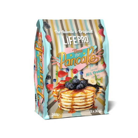 Sachet LifePro Time For Pancake 240 g avec pile de pancakes nappés de sirop et décorés de myrtilles et fruits rouges, riche en protéines