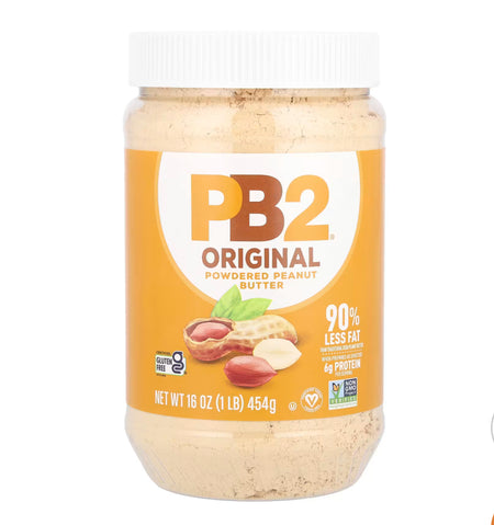 Pot de PB2 Original powdered peanut butter 454 g avec étiquette orange indiquant 90% de matières grasses en moins et illustration de cacahuètes décortiquées