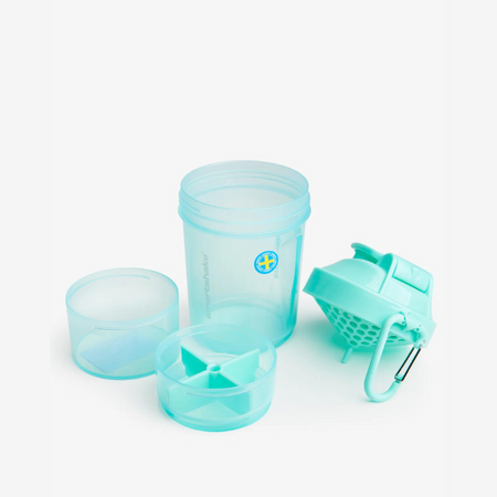 Shaker Smartshake 600 ml vert menthe démonté avec gobelet, compartiments pour poudre et pilulier, couvercle avec filtre et mousqueton assorti
